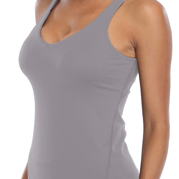 Woman’s Gray V Neck Tank,Cami Workout Yoga Built In Shelf Bra Size M - Picture 3 of 13